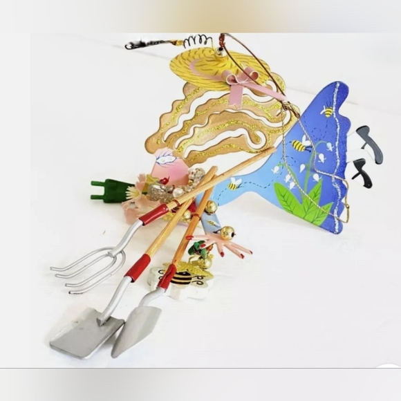 Silvestri Karen Rossi Hanging Metal Ornament Fanciful Flights Gardener Bees - Picture 5 of 8